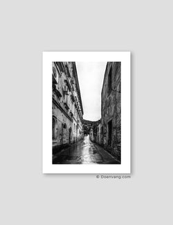 Mostar Street, Black and White | Bosnia 2021 - Doenvang